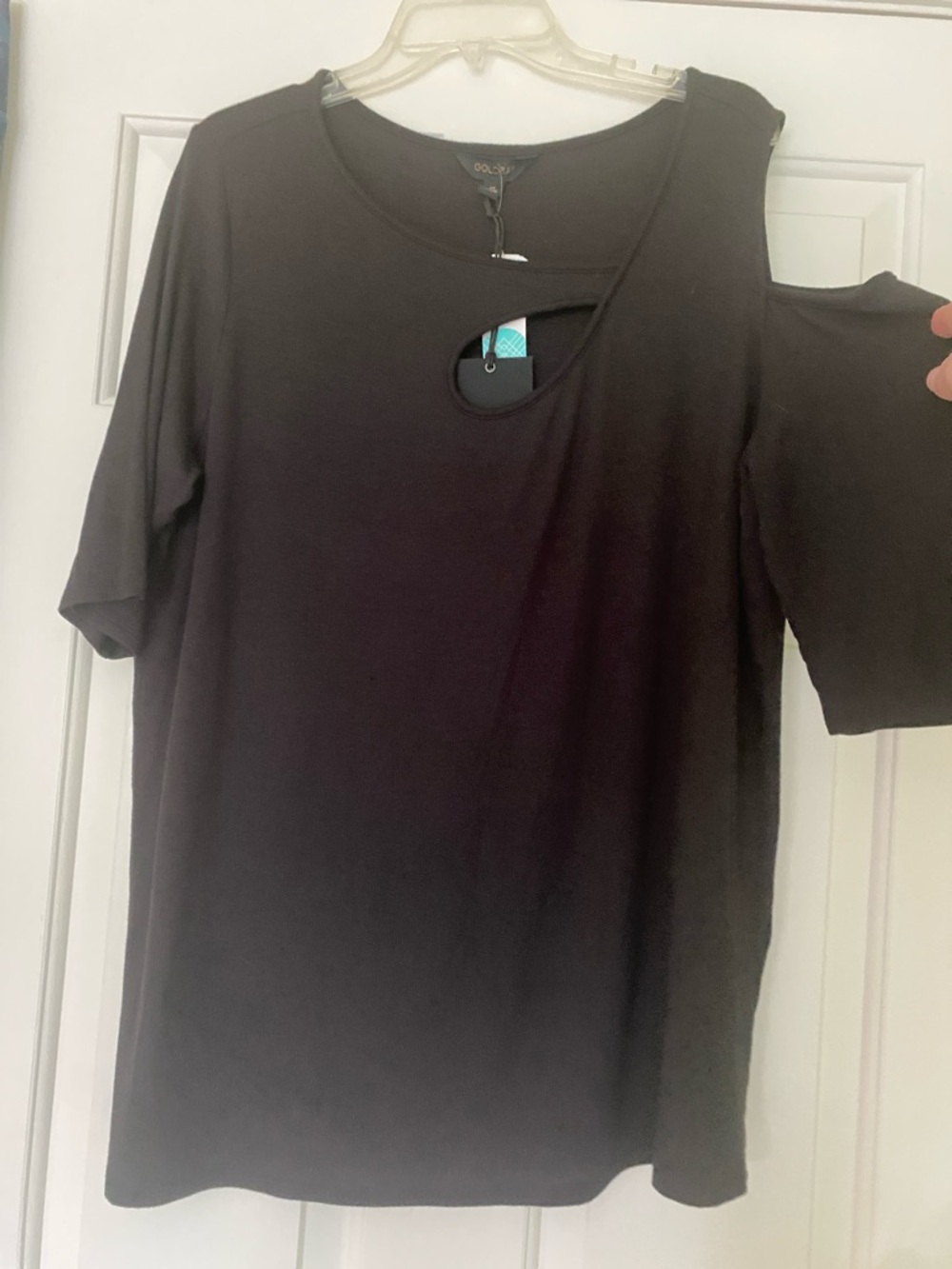Goldray Black Short-Sleeve Keyhole Tee with Shoulder Cutout